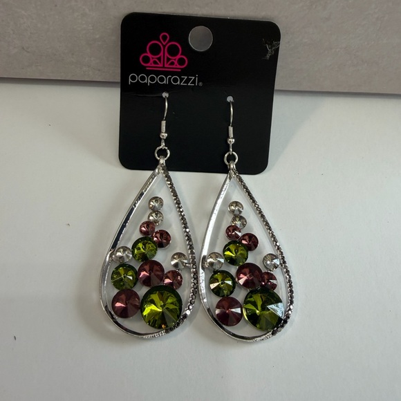 🧡10/$10 Paparazzi Silver and Green Teardrop Earrings - Picture 4 of 5